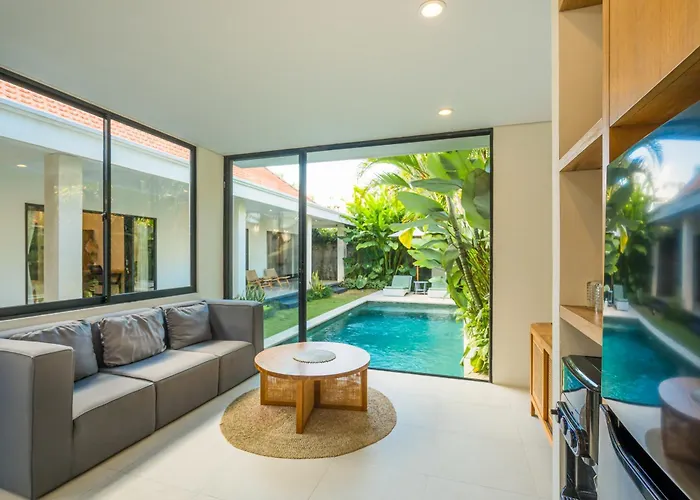 4 Bdr -villa Donna, Fast Wi-fi & Private Pool Canggu (Bali)