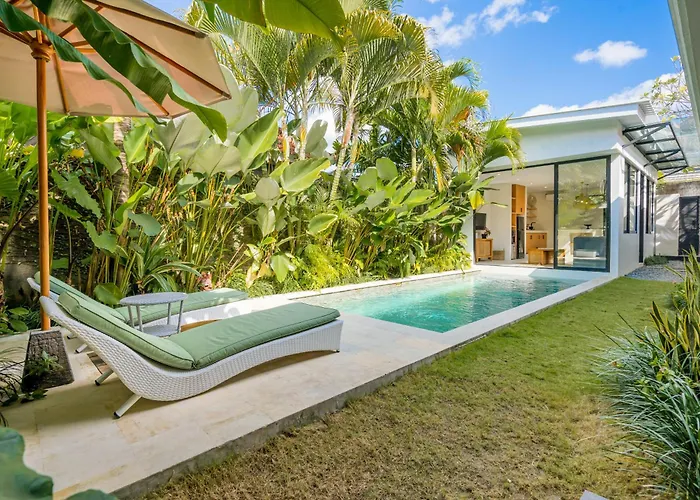 4 Bdr -villa Donna, Fast Wi-fi & Private Pool Canggu (Bali)